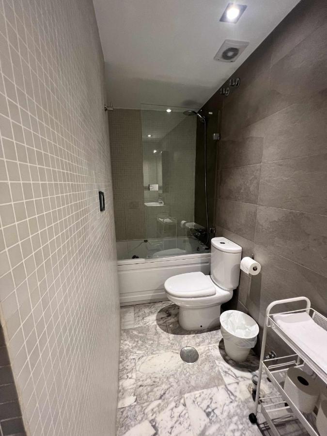 דירות סביליה Atico San Bernardo Terraza Y Parking Incluido מראה חיצוני תמונה